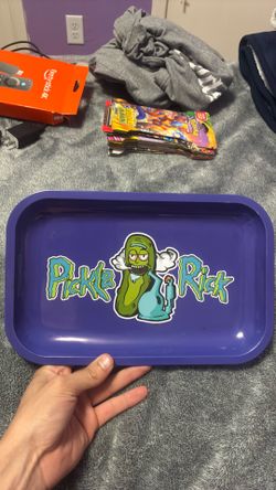 Pickle rick rolling tray