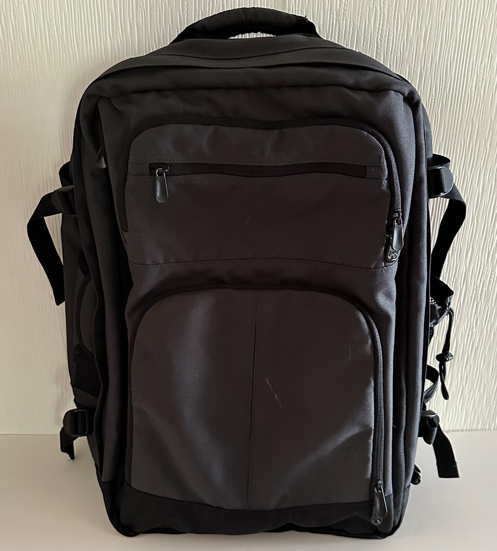 Rick Steves Europe Kiva Designs Gray/Black Convertible Travel Backpack 24x16x8”