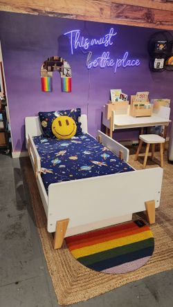 Dadada Fun Bed floor model for sale. Bed has been disassembled for easier pick up. New in the box $199