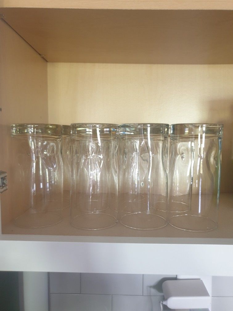 Pickup From LebanonTN 37087...Telford Glass - Threshold
11pieces Glass Set..excellent Condition..pet N Smoke Free Home