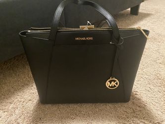 Michael Kors - Maddie Tote Bag