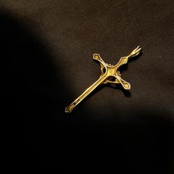 10K Gold Pendant 