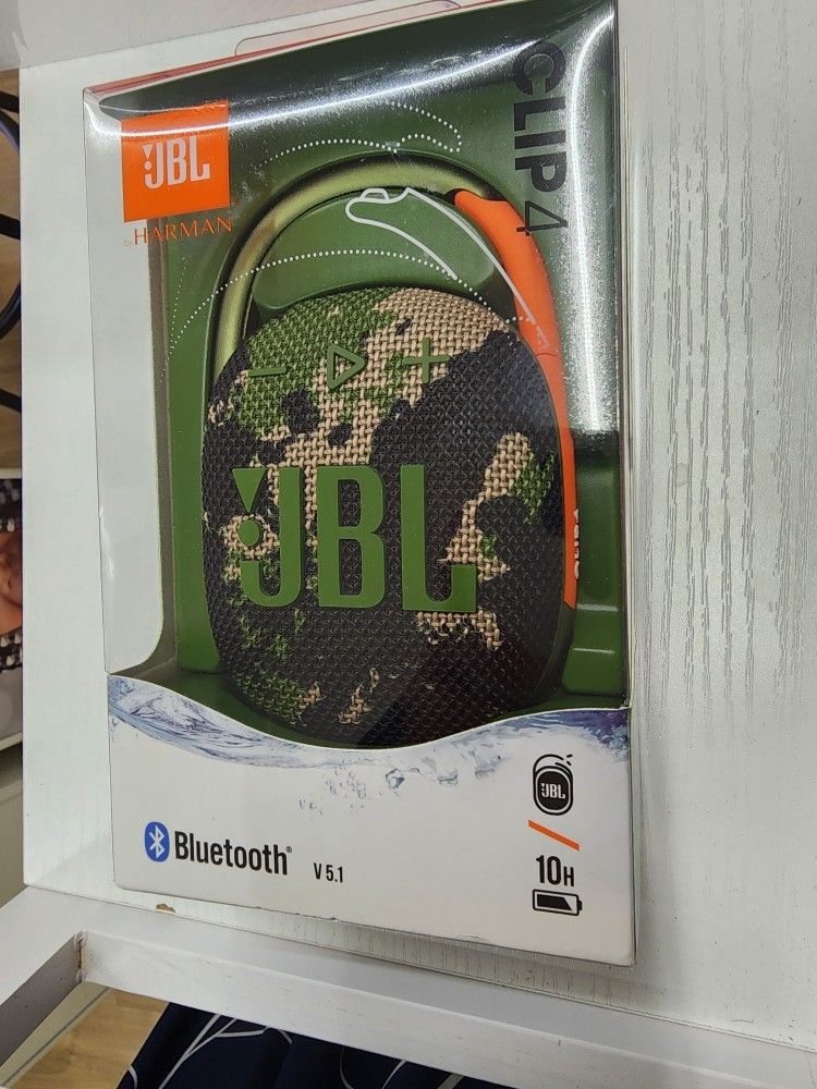 JBL Clip 4- Ultra-portable Waterproof Speaker - Squad