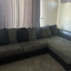 Sectional couch 