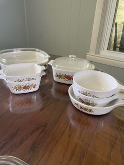 Vintage Le Romarin Corning ware