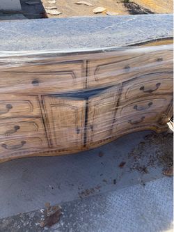 Bedroom set