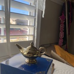 Exclusive Aladdin Teapot 