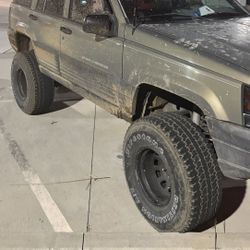 wheels and tires 33/12.50/15 