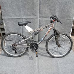 Ozone 500 Men's Exhilarate 24" 18-Speed Bike