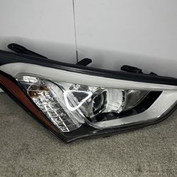 Headlight For 2013 2014 2015 2016 Hyundai Santa Fe Right Passenger SideHY(contact info removed)