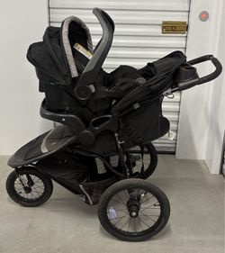 Baby Trend Expedition DLX Jogger and Carseat