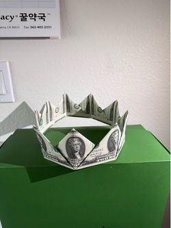 Money crown
