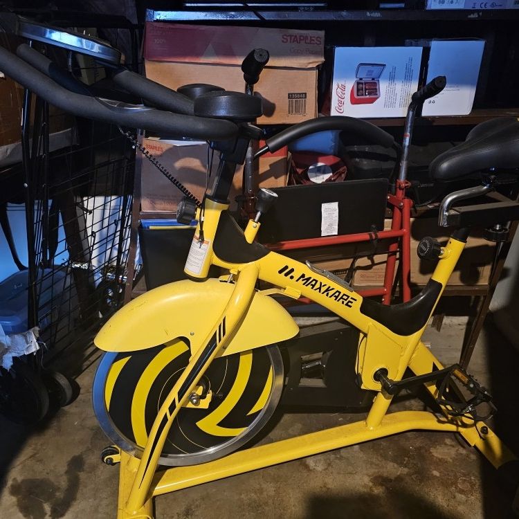 Maxkare stationary bike belt drive indoor cycling bike 44lbs flywheel new arrivals