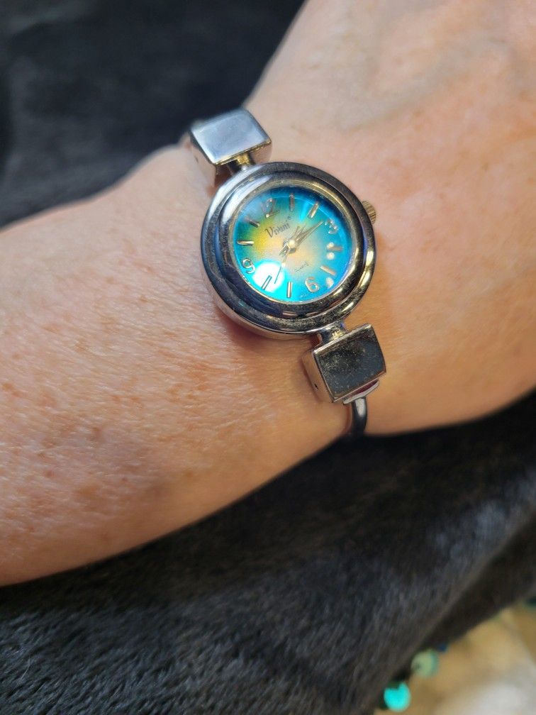 VIVANI Silver & Blue Tone Bangle Women’s Quartz Watch