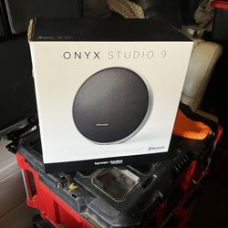 Onyx Studio 9