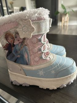 Girls snow boots size 10