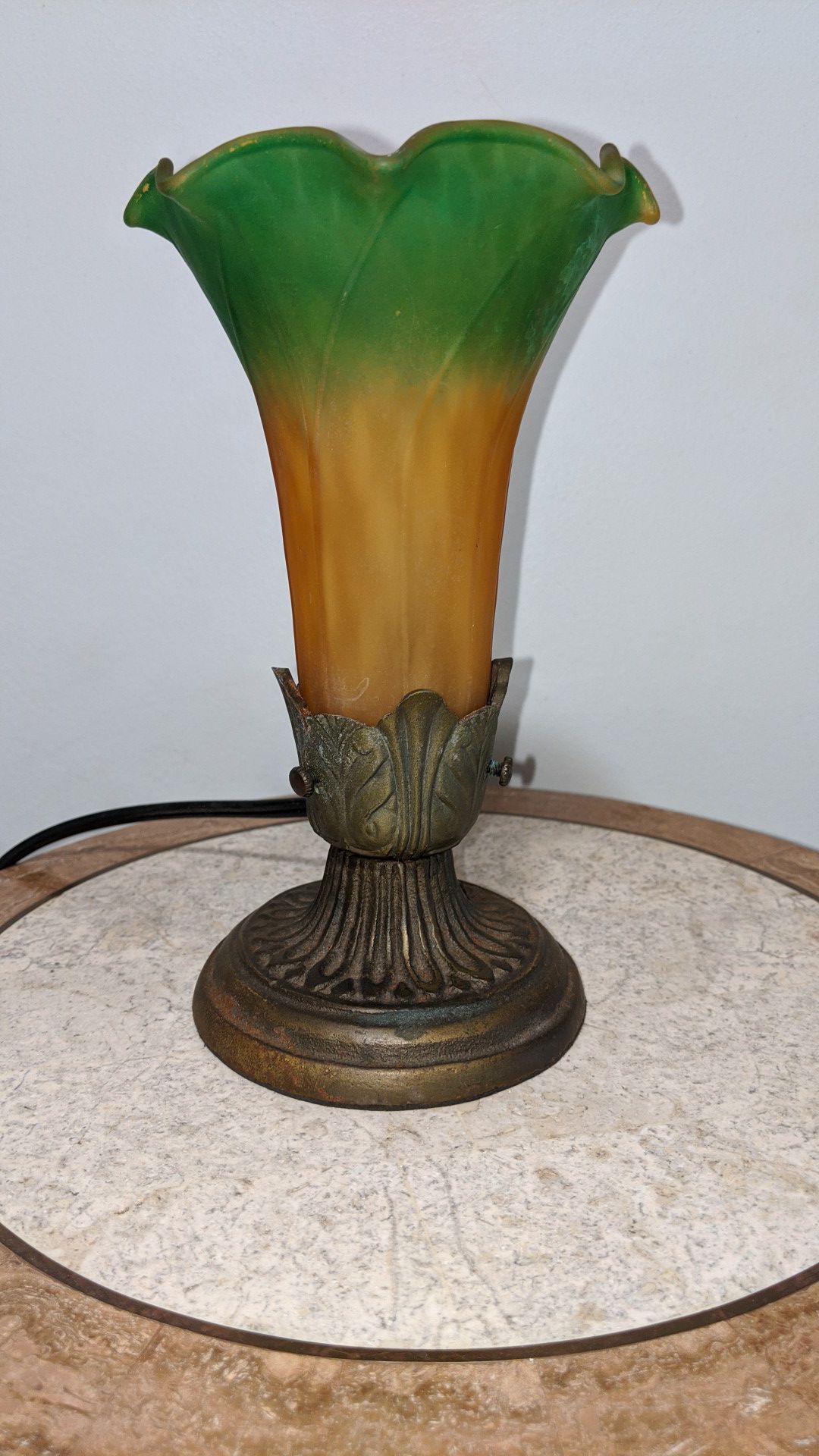 Small table lamp with flute glass shade