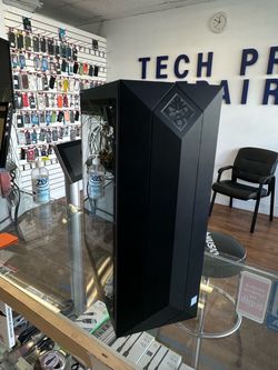 HP Omen Gaming Desktop. i7, 256gb SSD, 1tb HDD, 16gb RAM, GTX 1060 3gb VRAM.