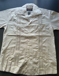 Guayabera talla 12 para niños clasica