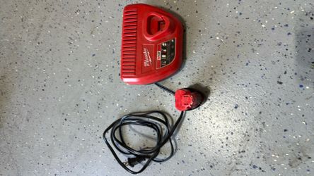 Milwaukee M12 charger and battery