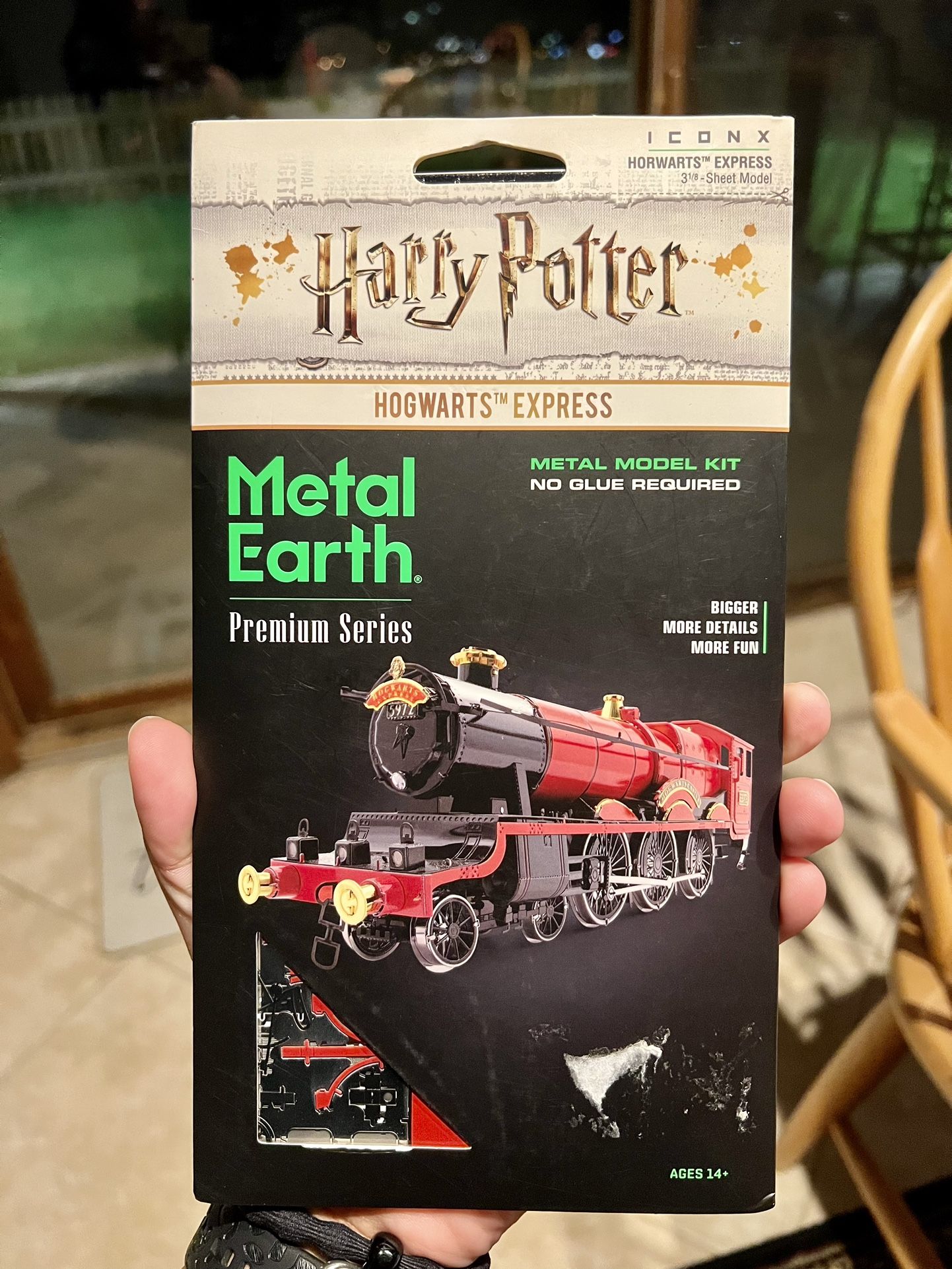 Fascinations ICONX Harry Potter Hogwarts Express Unassembled 3D Metal Model Kit
