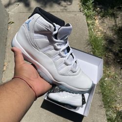 Jordan 11 Legend Blue 