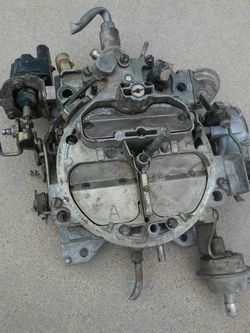 Se vende carburator