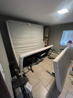 Cal King Bed that reclines