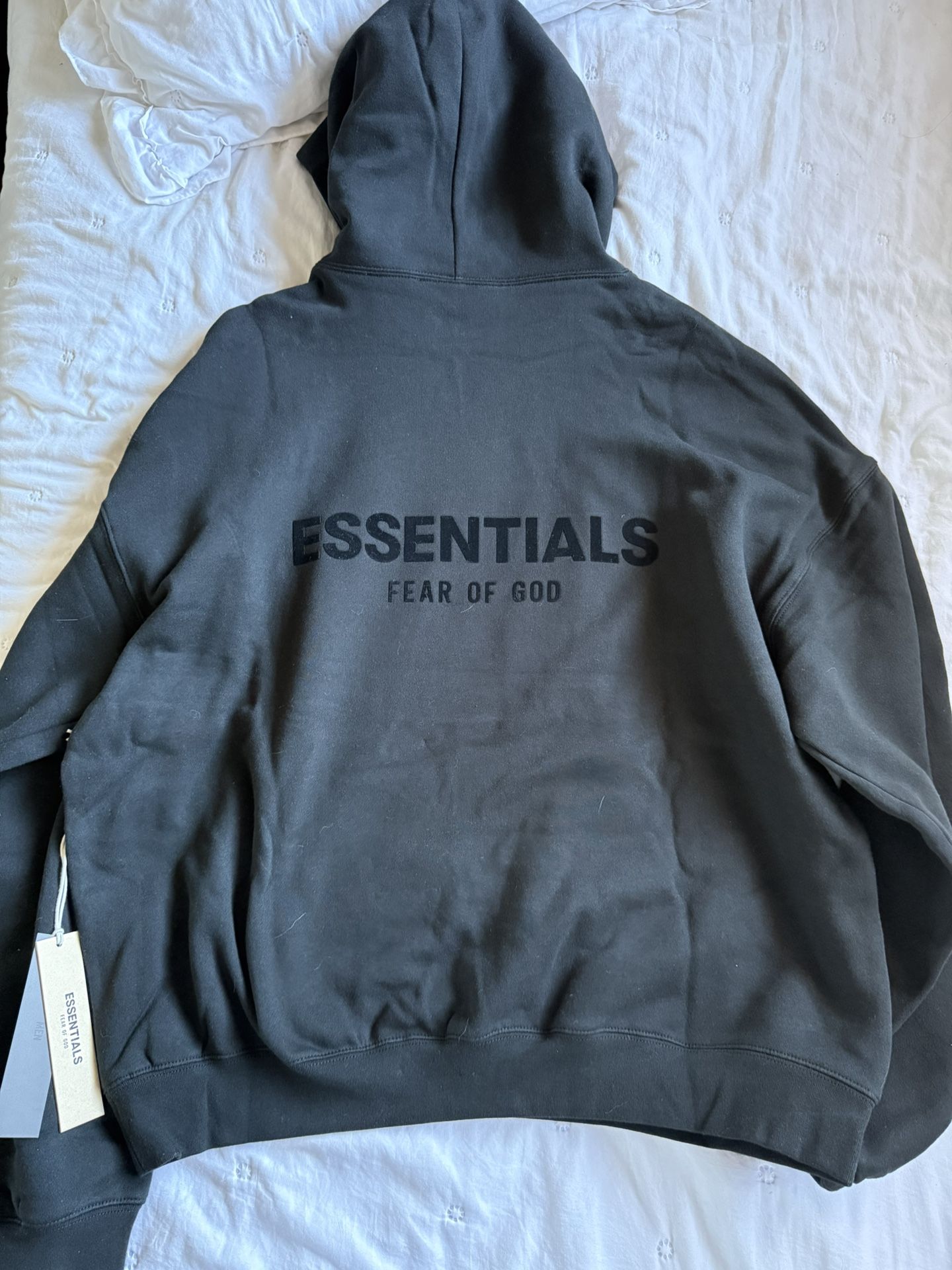 Essential Hoodie Black
