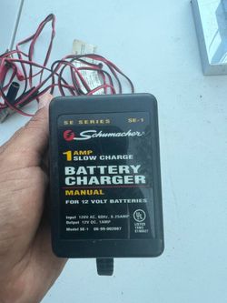 Schumacher SE-1 1 Amp Battery Charger