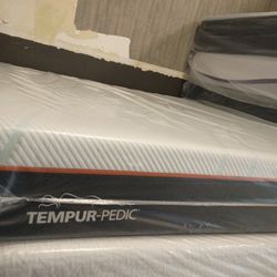 🎊🥳🎊🥳 $1,200 Eastern King Tempur-pedic Proadapt Firm Mattress Available $1,200  🥳🎊🥳🎊