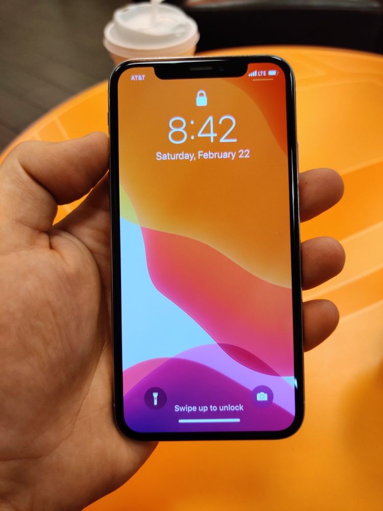 Unlocked iPhone X 64 GB