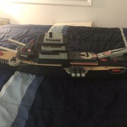 Vintage 1960’s Remco Deluxe Reading USS Battlewagon B400 Toy Plastic Battleship- Parts or Repair