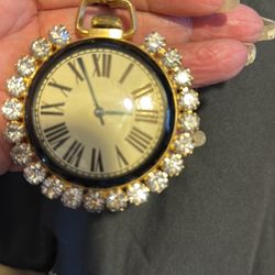 Ladies Vintage 1950’s Pocket Watch And Brooch It’s Really Pretty It Has Rhinestones All Around It It’s A Wind Up No Batteries 