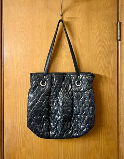 Vintage Candie's Quilted Shimmery Black Pewter Heart Shoulder Bag