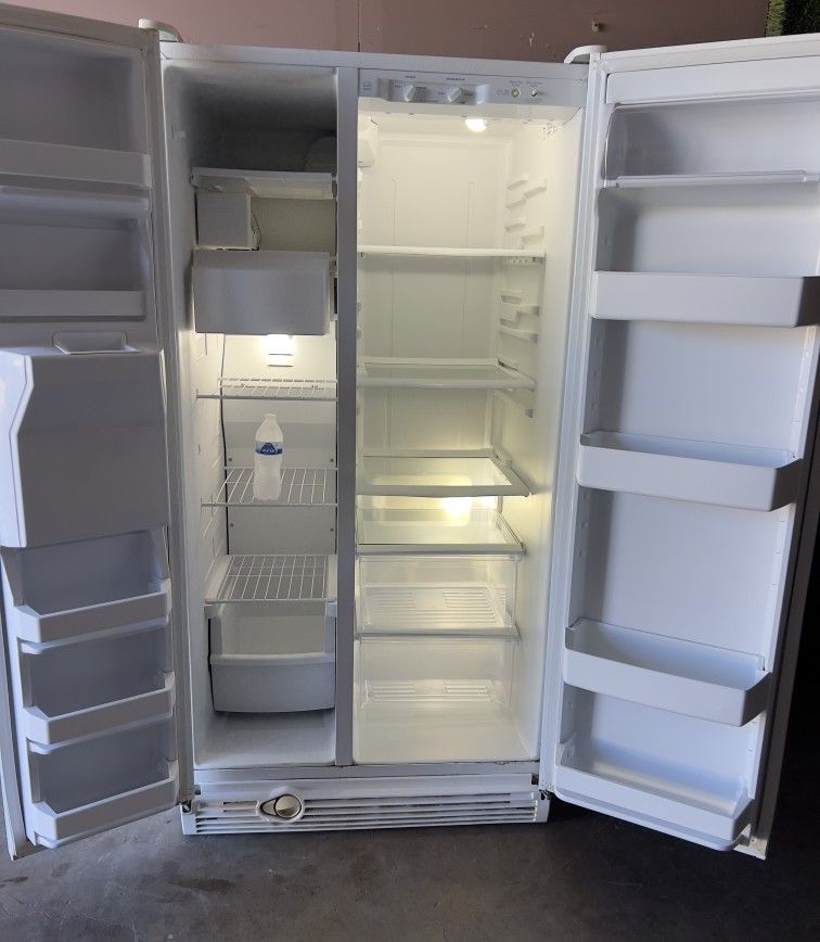Amana Side By Side Refrigerator