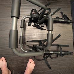 Adjustable bike/ski rack