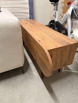 Modern Wood TV Stand / Media Console – 47”