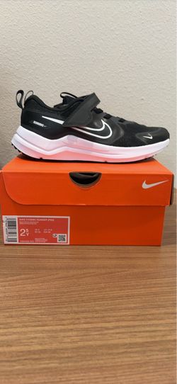 Nike Cosmic Runner Size 2.5Y