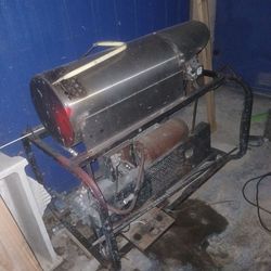 Landa hot water pressure washer