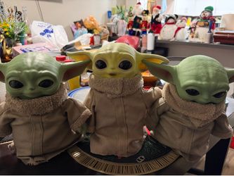Star Wars, the child Yoda makes baby sounds