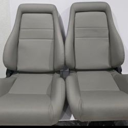 Universal Racing Seats