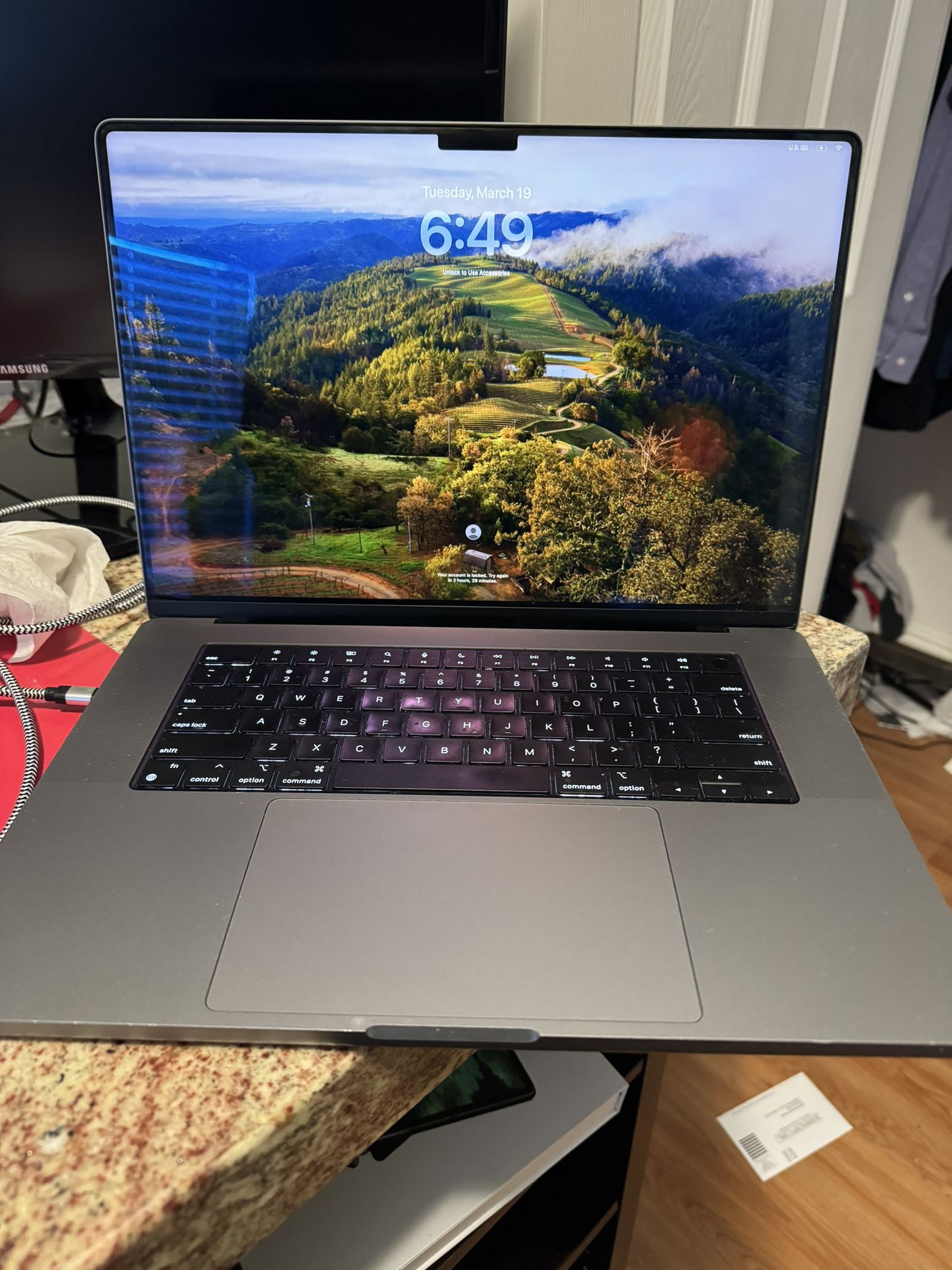 MacBook Pro 2022 15.6 With AppleCare +
