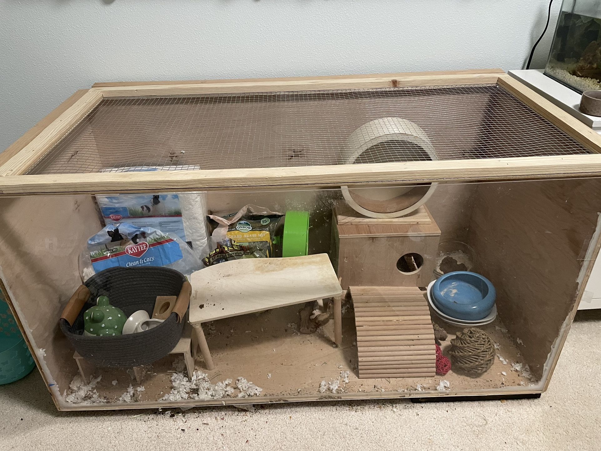 Free Animal Cage + Accessories