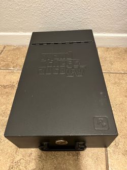 Grand Theft Auto IV Metal Bankers Lock Box Special Edition[No Key]
