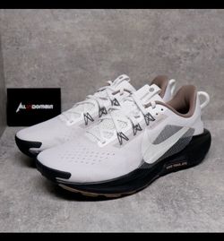 Rare New Nike Pegasus Trail 5 White, Black, Brown  IB7667-001 Sz 12, W/ Nike Bag