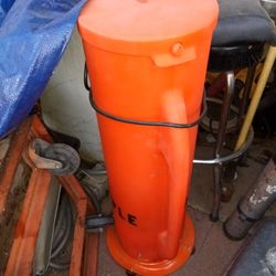 Pull Hot Air From Work Space Has 50' 8" Hose Connected To Fan  In Tube 