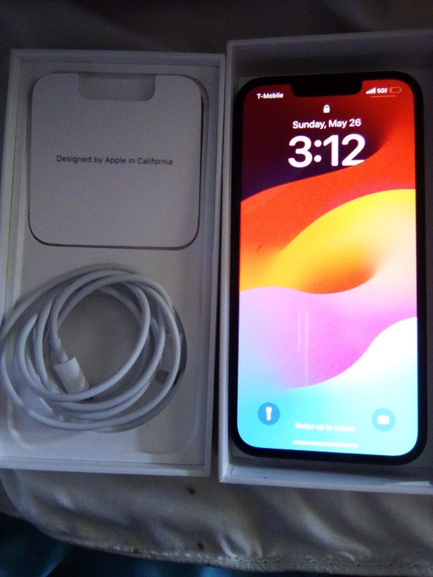 iPhone 13 Black
