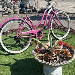 Susan G. Komen 26" Cruiser Women's Cruiser 