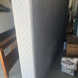 Box Spring Queen